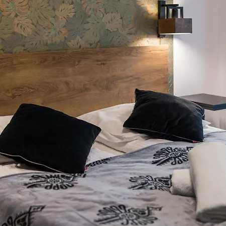 Rentplanet - Luksusowe Goszczynskiego Apartman *